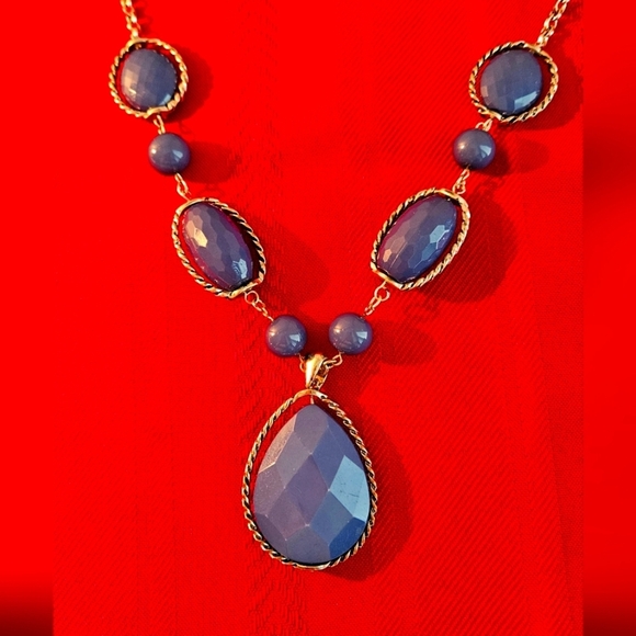 Vintage Silver and Blue Chalcadony Necklace - Picture 7 of 7